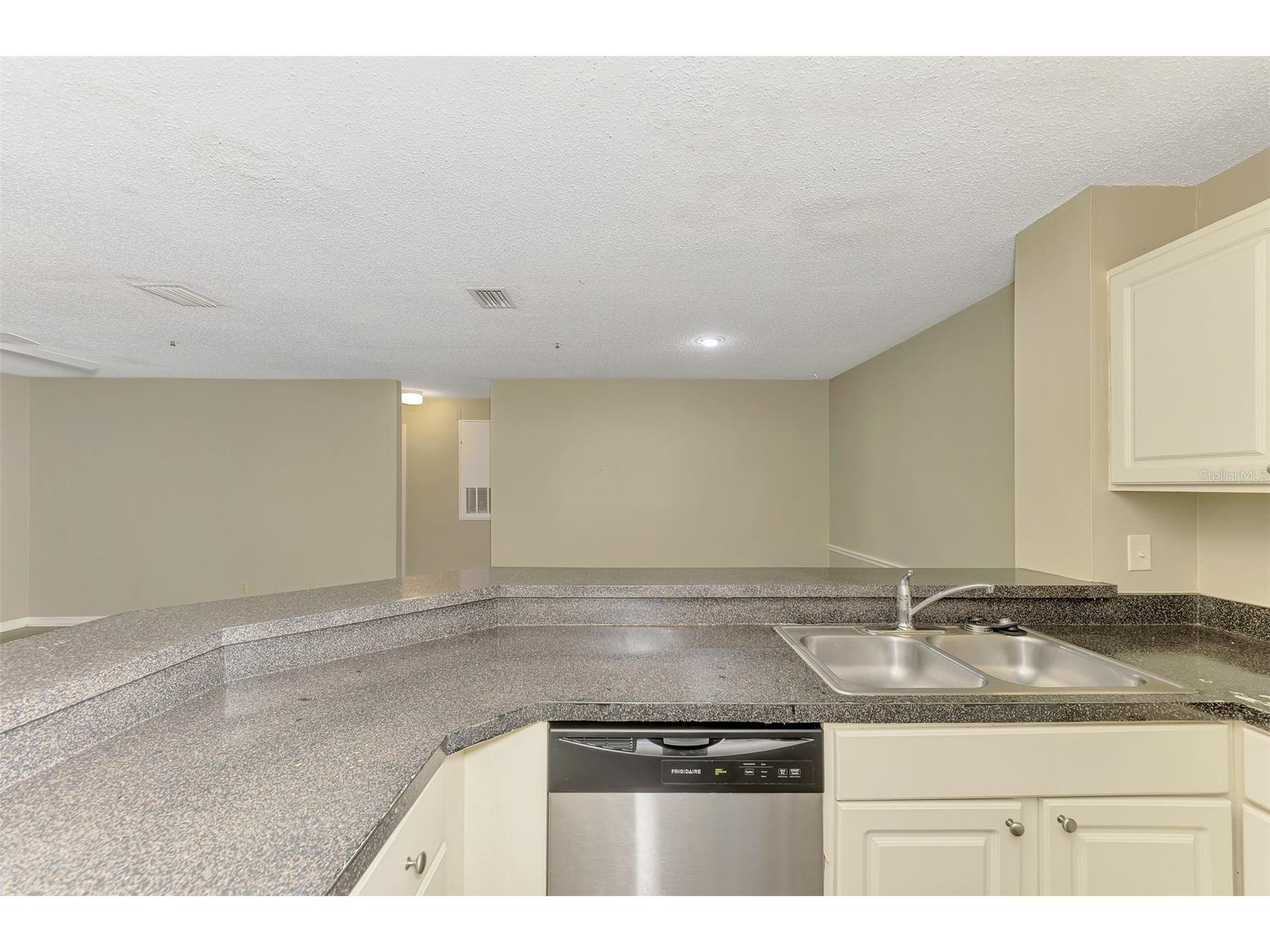 4045 Crockers Lake Boulevard #11 Sarasota FL 34238 TB8492484 image23