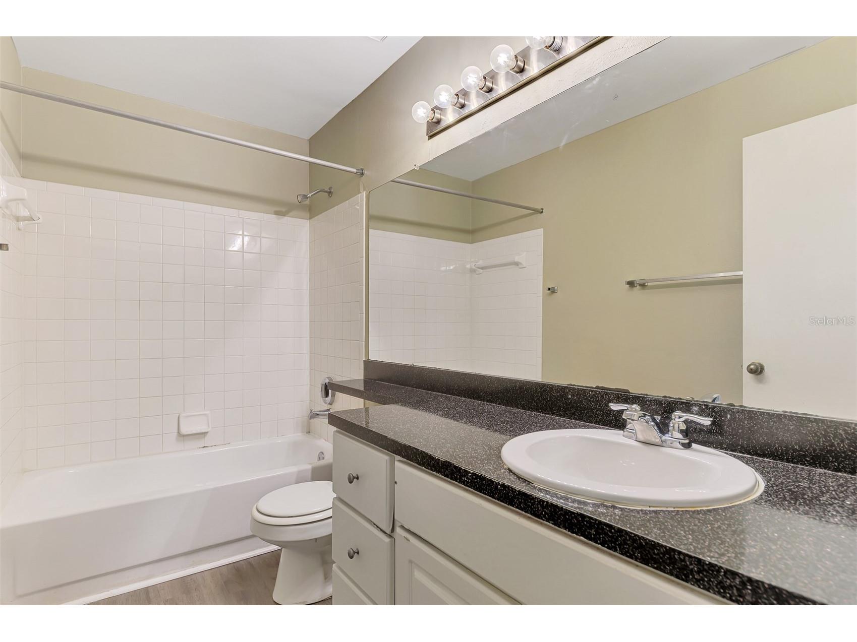 4045 Crockers Lake Boulevard #11 Sarasota FL 34238 TB8492484 image39