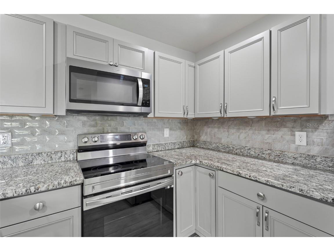 4045 Crockers Lake Boulevard #23 Sarasota FL 34238 A4666552 image13