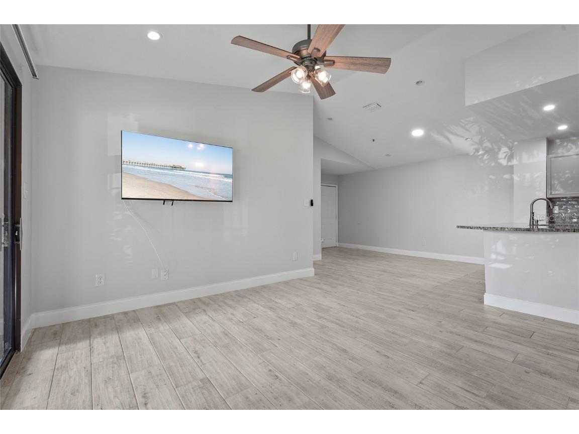 4045 Crockers Lake Boulevard #23 Sarasota FL 34238 A4666552 image16