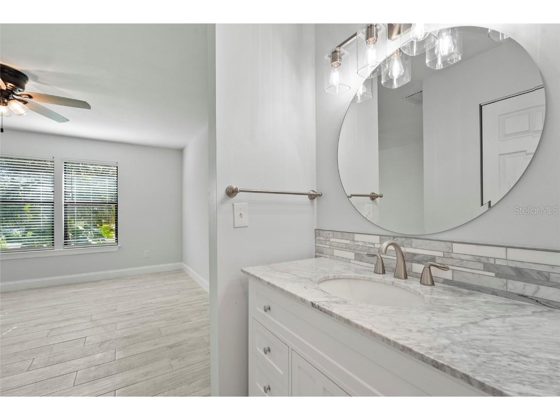 4045 Crockers Lake Boulevard #23 Sarasota FL 34238 A4666552 image28