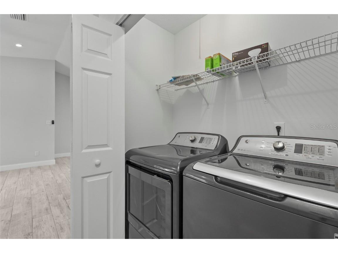 4045 Crockers Lake Boulevard #23 Sarasota FL 34238 A4666552 image44