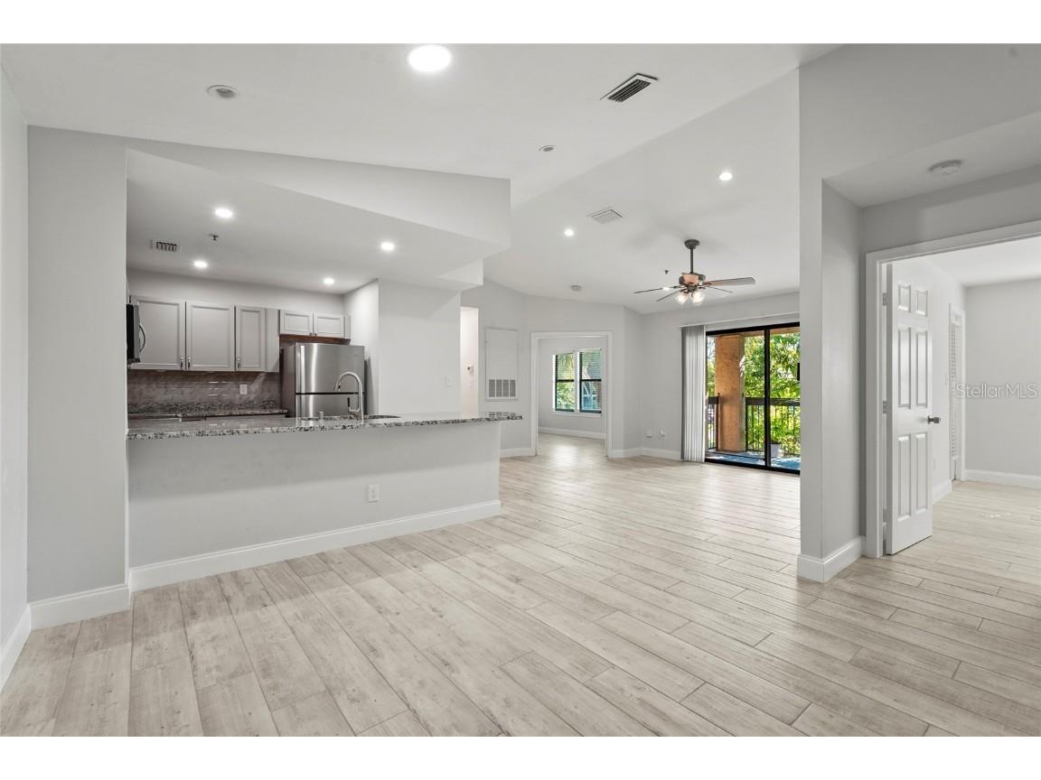 4045 Crockers Lake Boulevard #23 Sarasota FL 34238 A4666552 image5