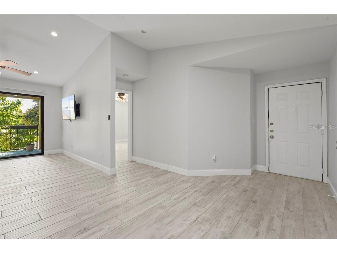 4045 Crockers Lake Boulevard #23 Sarasota FL 34238 A4666552 image6