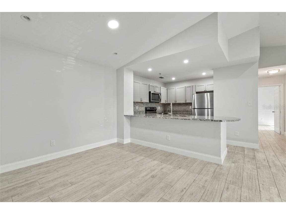 4045 Crockers Lake Boulevard #23 Sarasota FL 34238 A4666552 image8