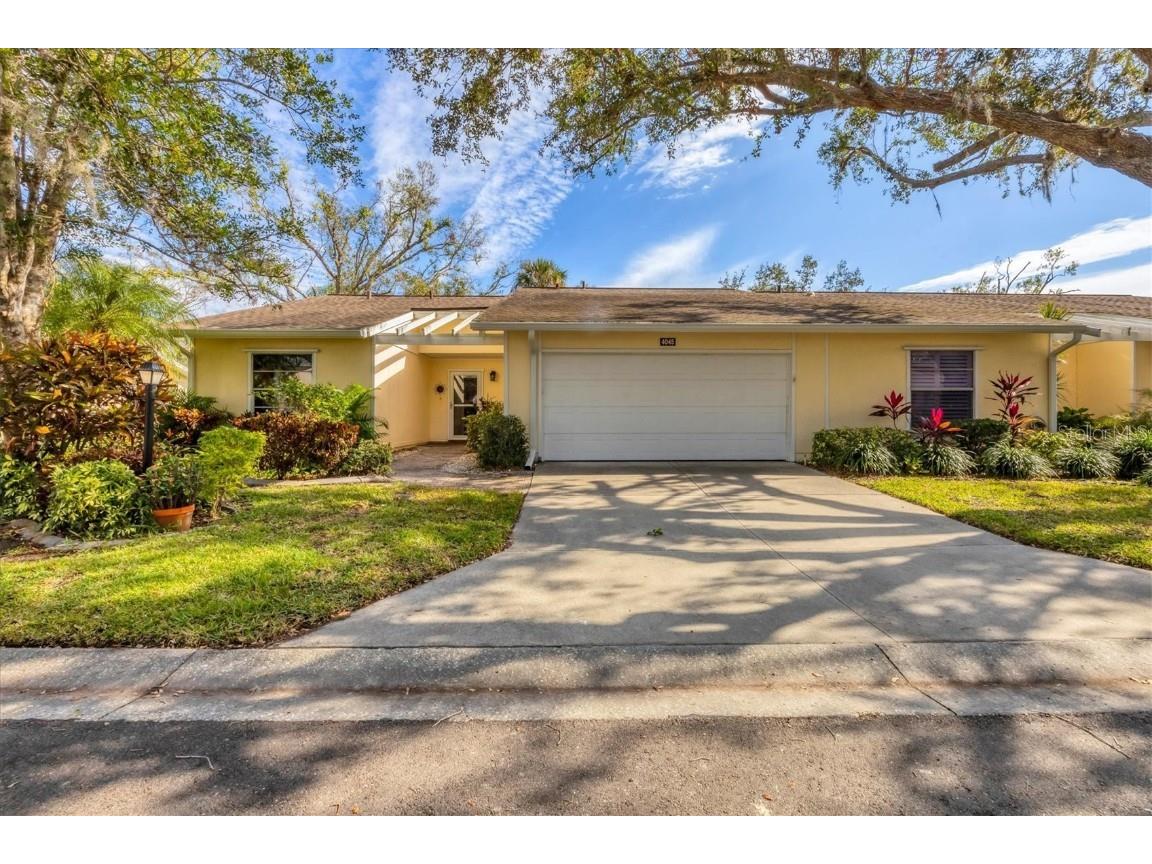 4045 Oakhurst Drive #3125 Sarasota FL 34233 A4635467 image1