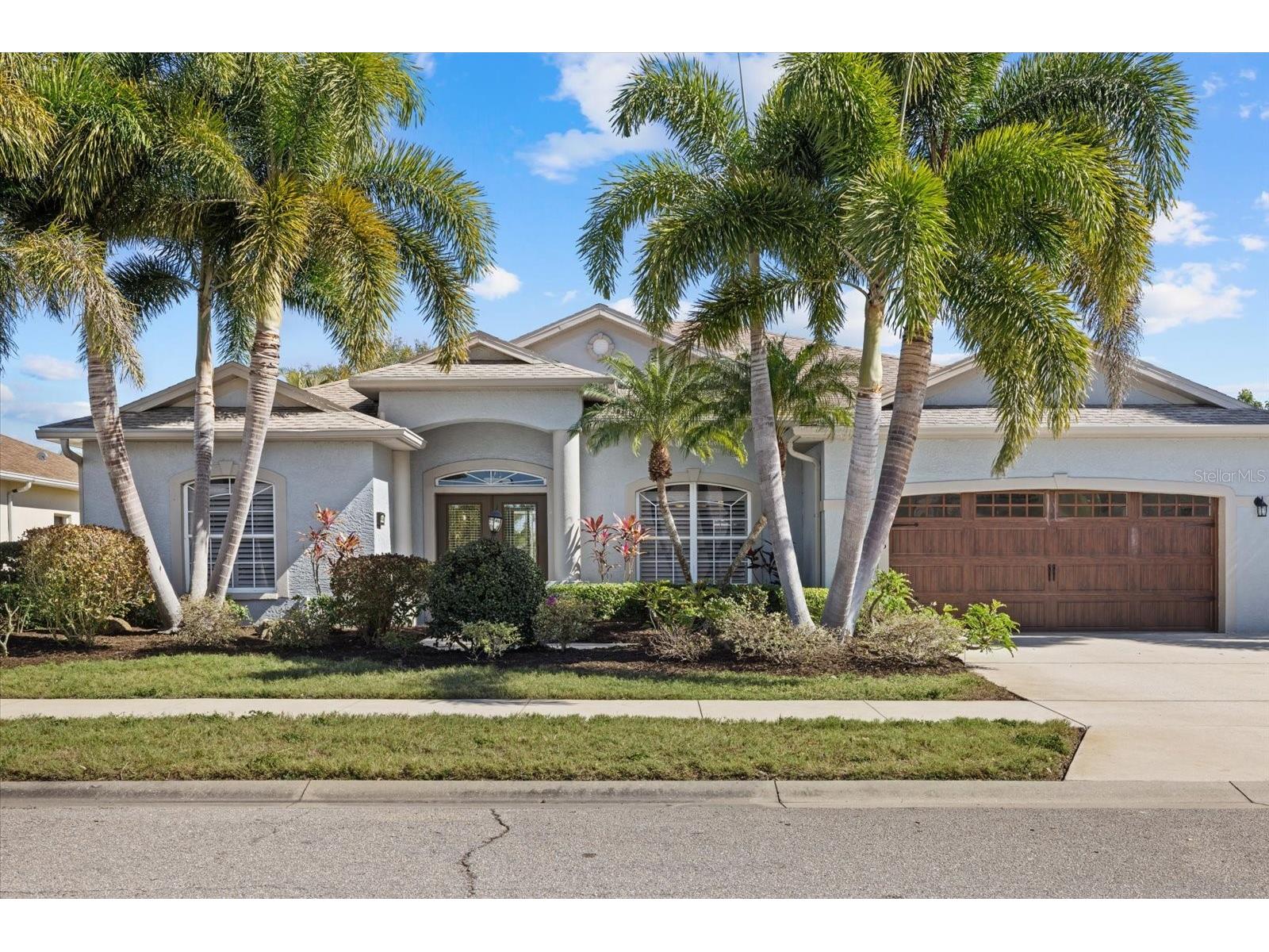 4046 Green Tree Avenue Sarasota FL 34233 A4680376 image1