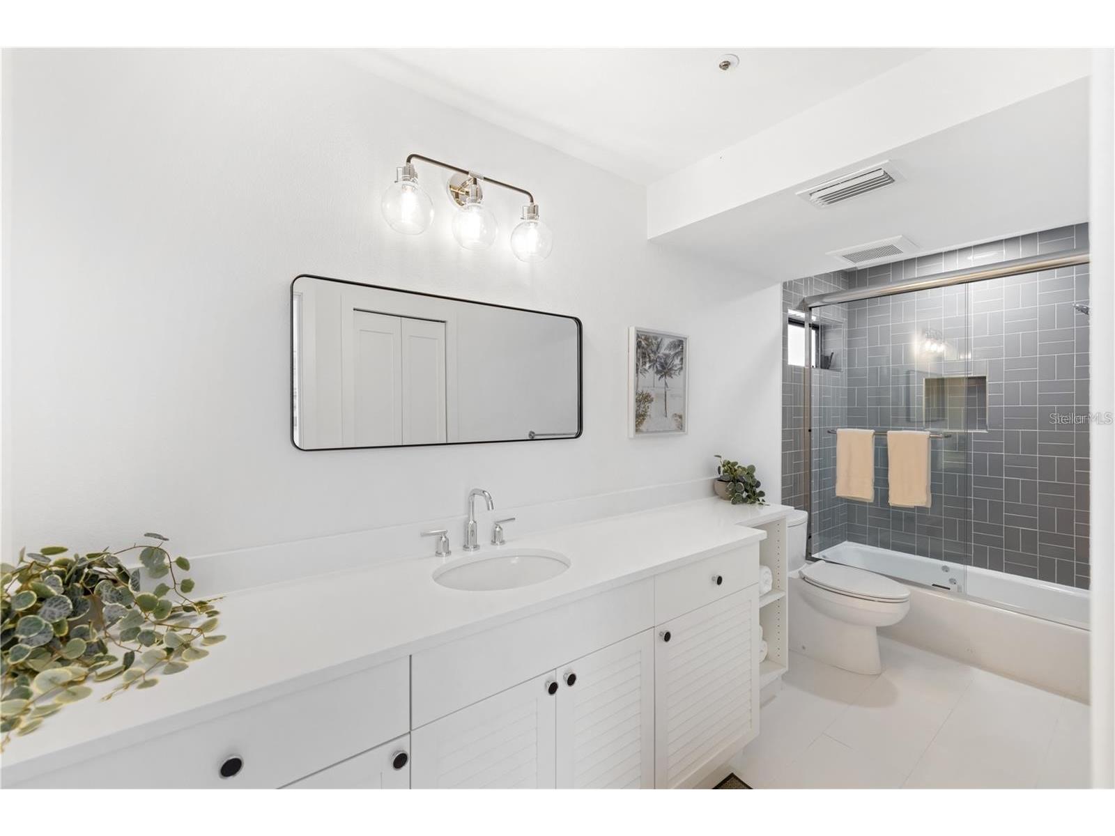 4046 Higel Avenue Sarasota FL 34242 A4682070 image80