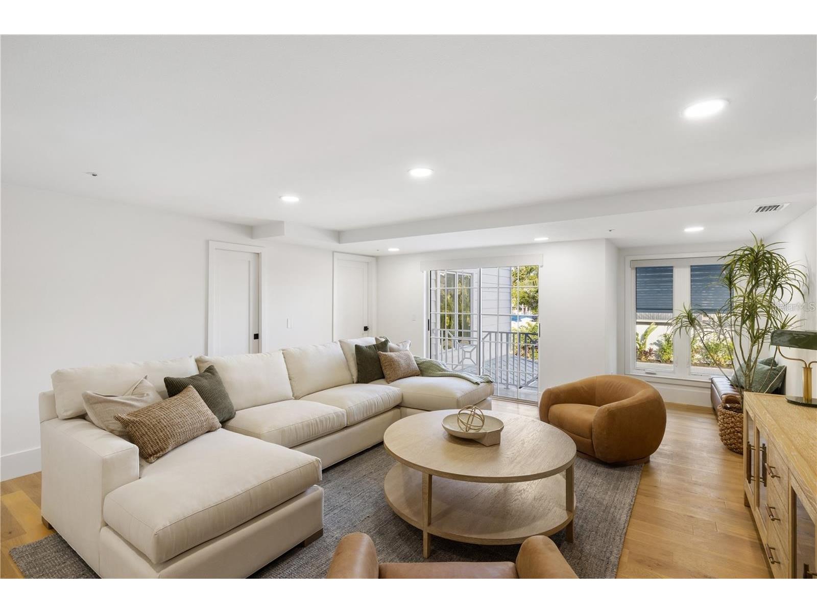 4046 Higel Avenue Sarasota FL 34242 A4682070 image84