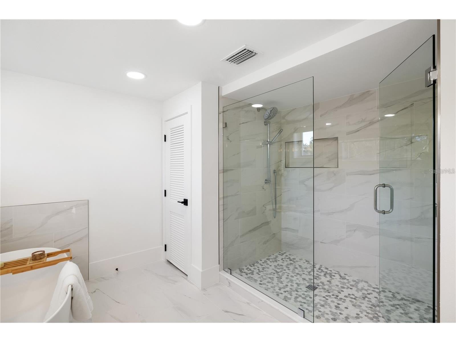 4046 Higel Avenue Sarasota FL 34242 A4682070 image91