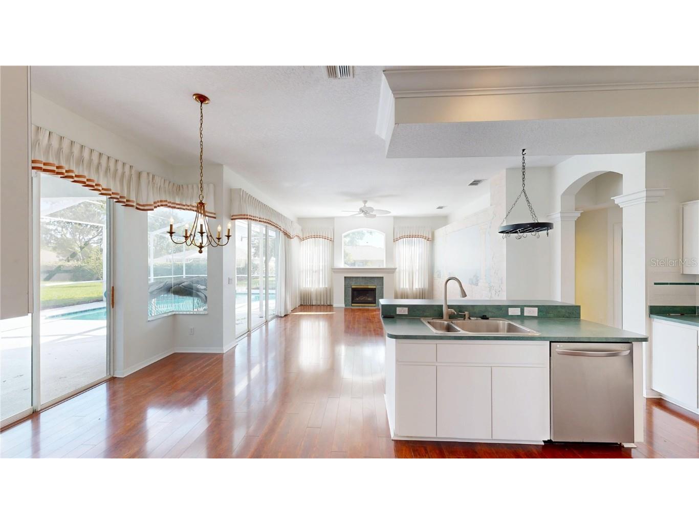 4048 St Ives Boulevard Spring Hill FL 34609 W7875554 image2