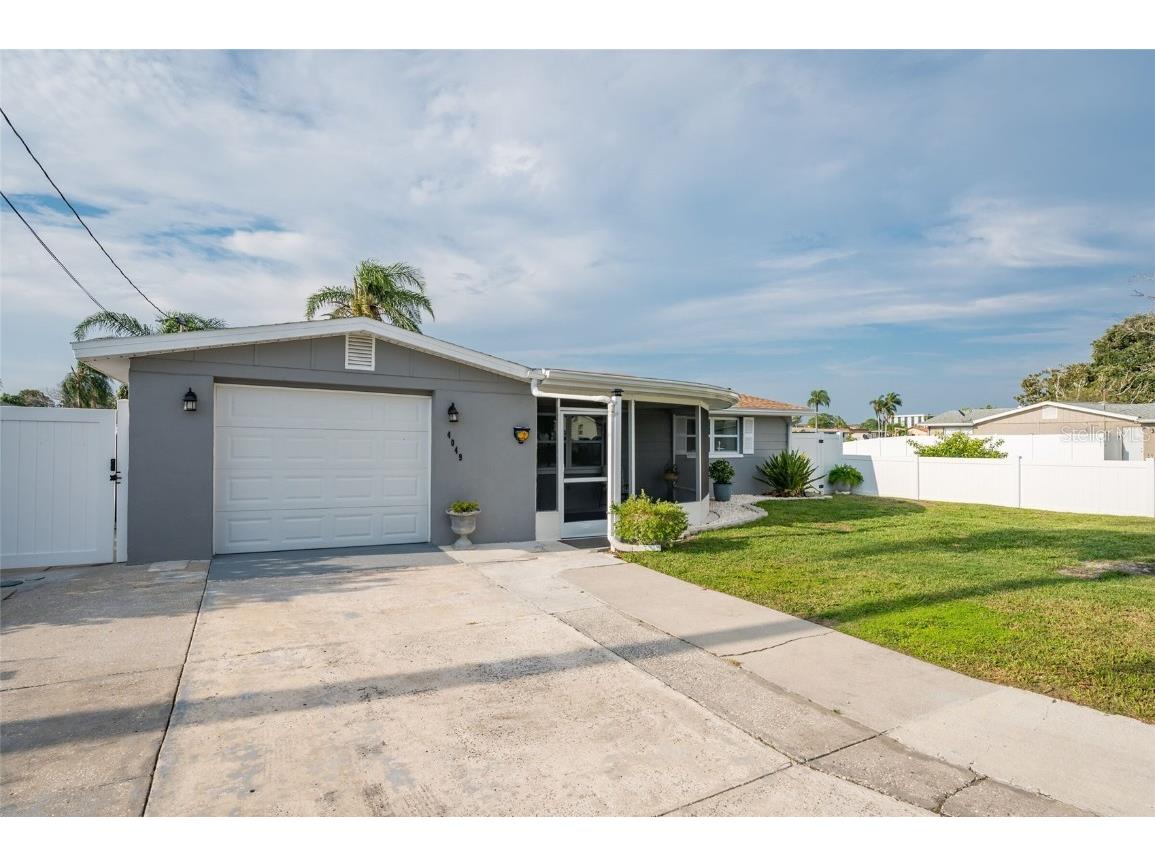 4049 Baden Drive Holiday FL 34691 C7496476 image1