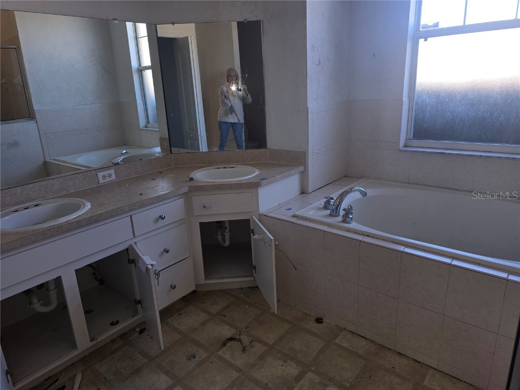 4049 Byrds Crossing Drive Lakeland FL 33812 TB8413819 image5