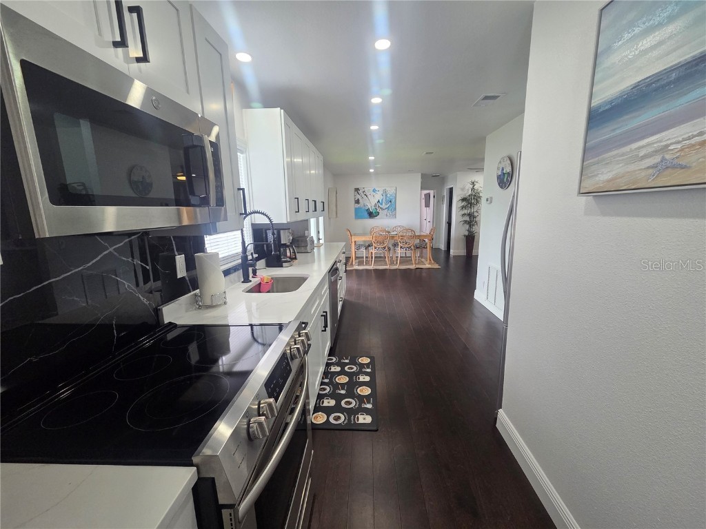 4049 Ponea Drive Sarasota FL 34241 A4667003 image8