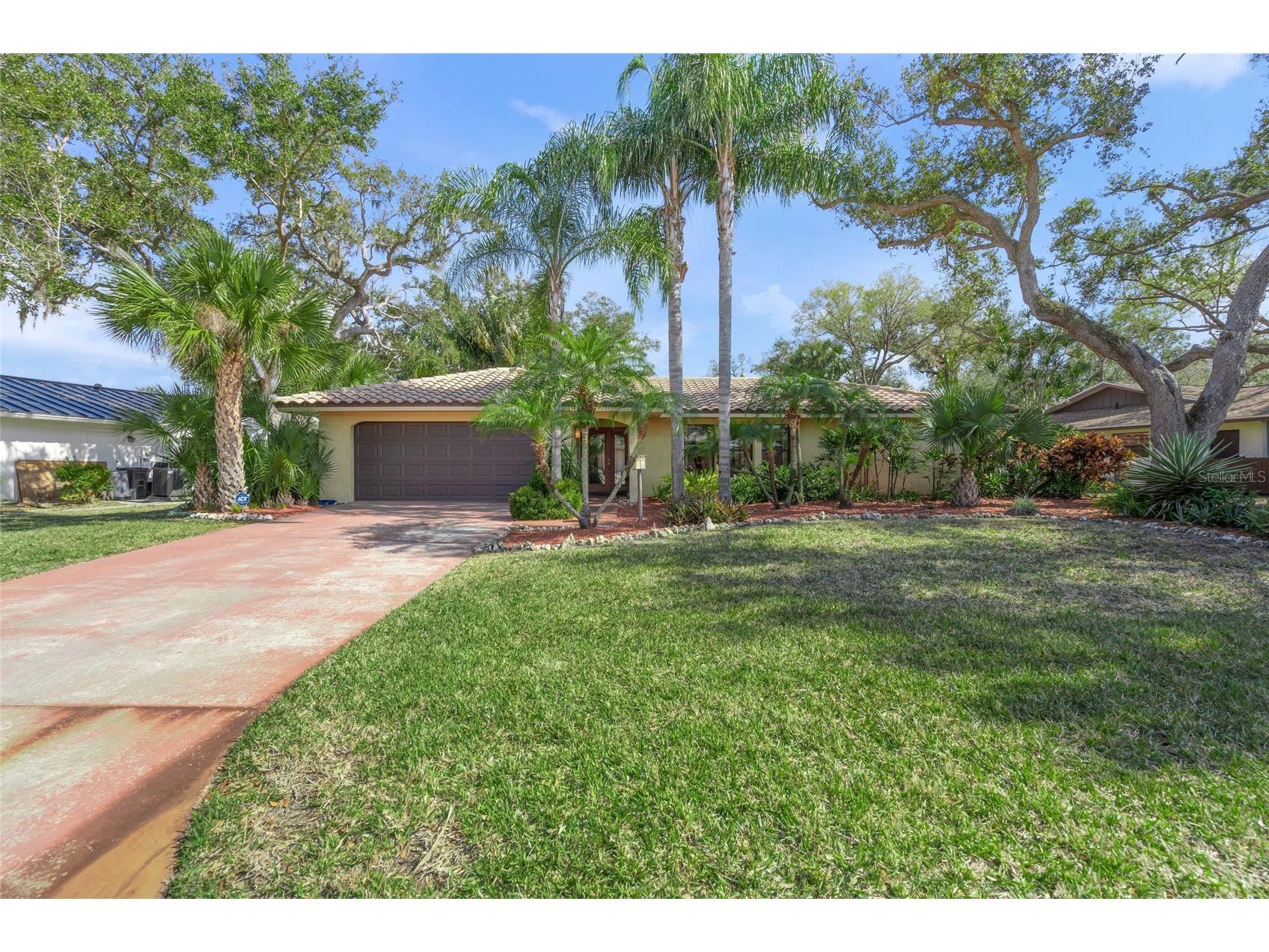 4049 Southwell Way Sarasota FL 34241 A4682640 image1