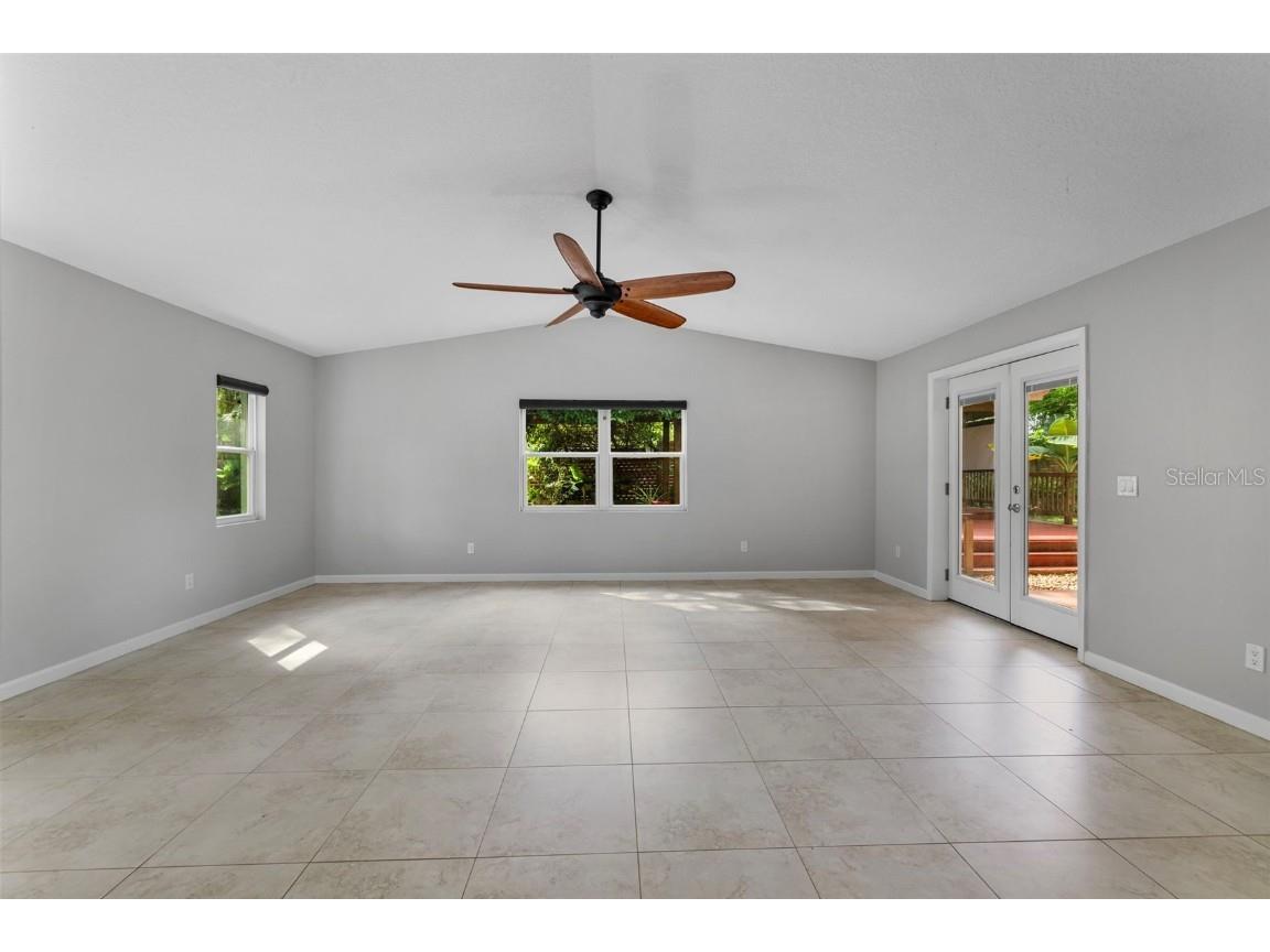 405 1st Avenue SE Lutz FL 33549 TB8442730 image28