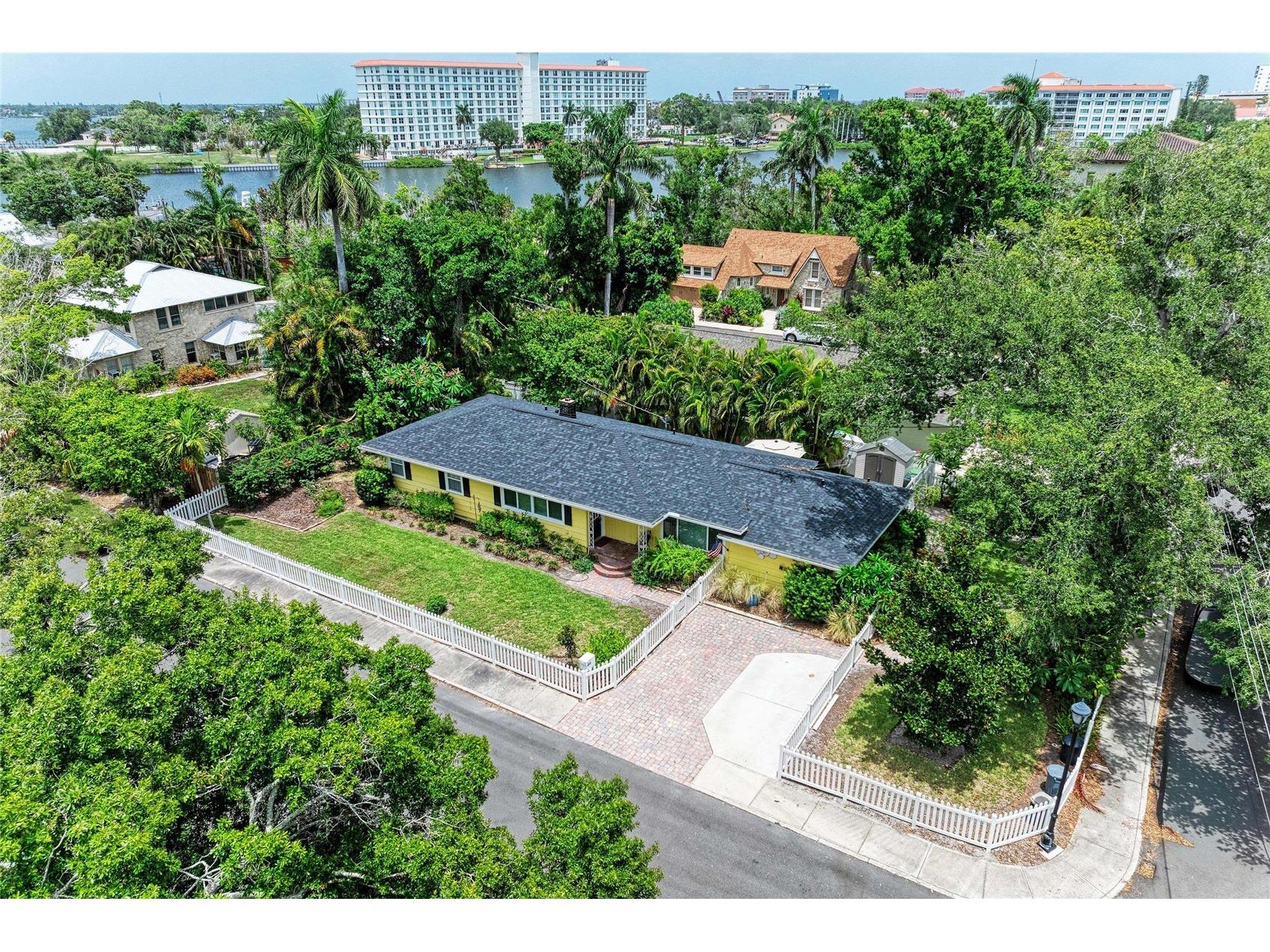 405 20th Street W Bradenton FL 34205 A4700174 image1