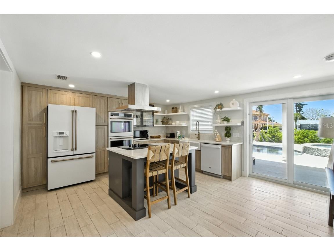 405 28th Street Holmes Beach FL 34217 TB8418360 image14