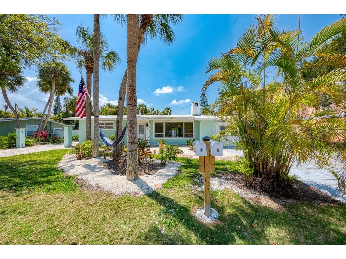 405 80th Street #A Holmes Beach FL 34217 A4576071 image1
