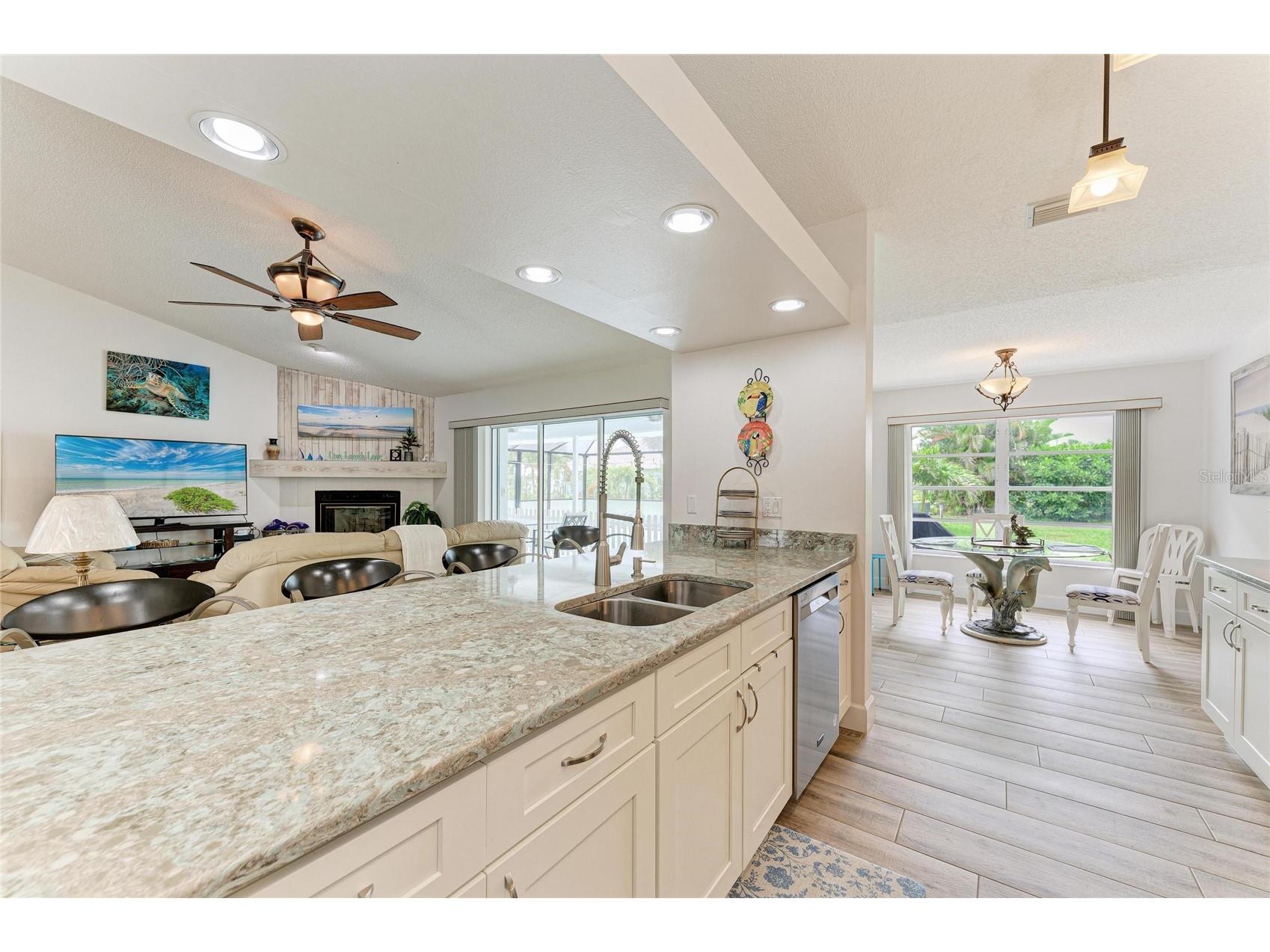 405 Bayside Lane Nokomis FL 34275 A4695836 image25