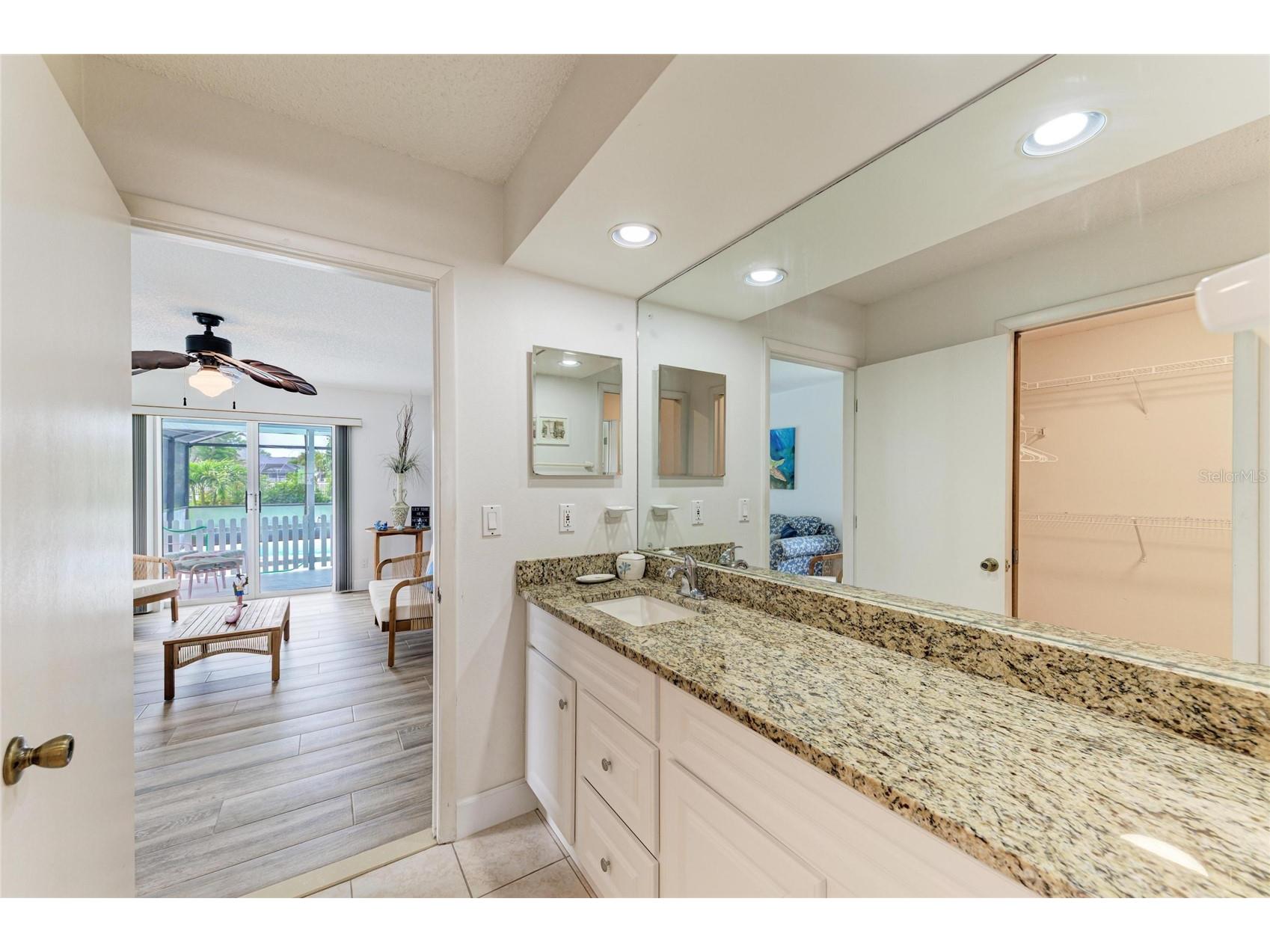 405 Bayside Lane Nokomis FL 34275 A4695836 image32