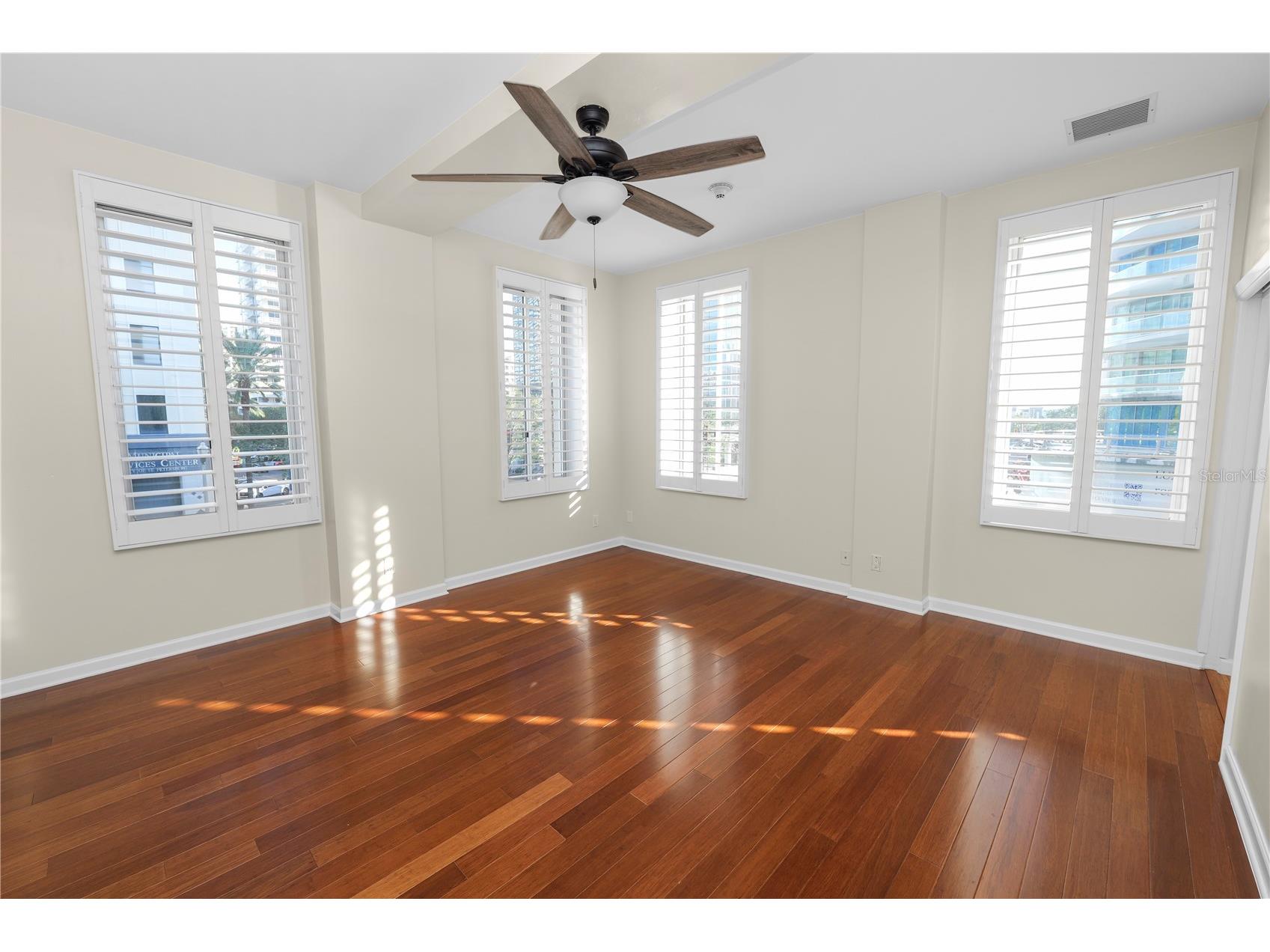 405 Central Ave #210 Saint Petersburg FL 33701 TB8474795 image15
