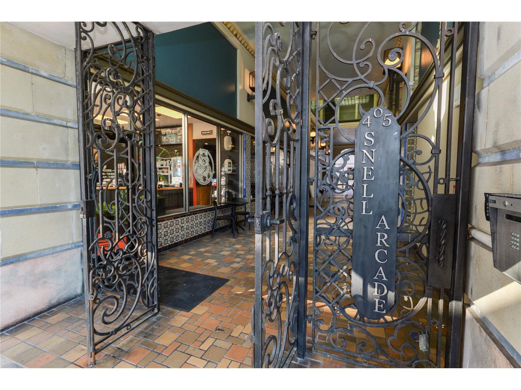 405 Central Ave #210 Saint Petersburg FL 33701 TB8474795 image3