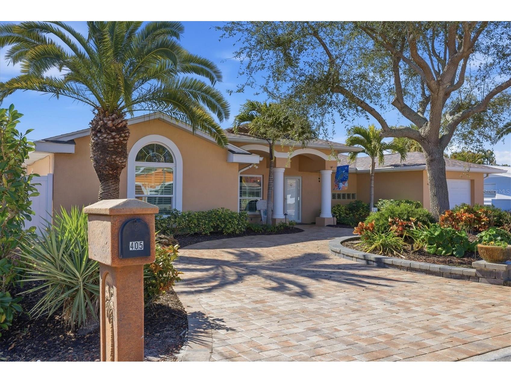 405 Darling Drive Venice FL 34285 A4681381 image1