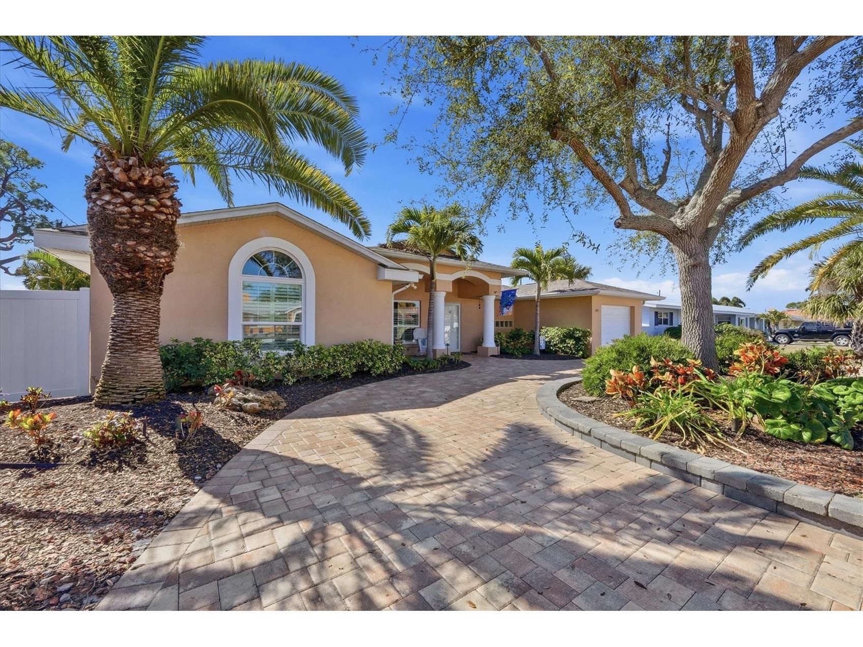 405 Darling Drive Venice FL 34285 A4681381 image2