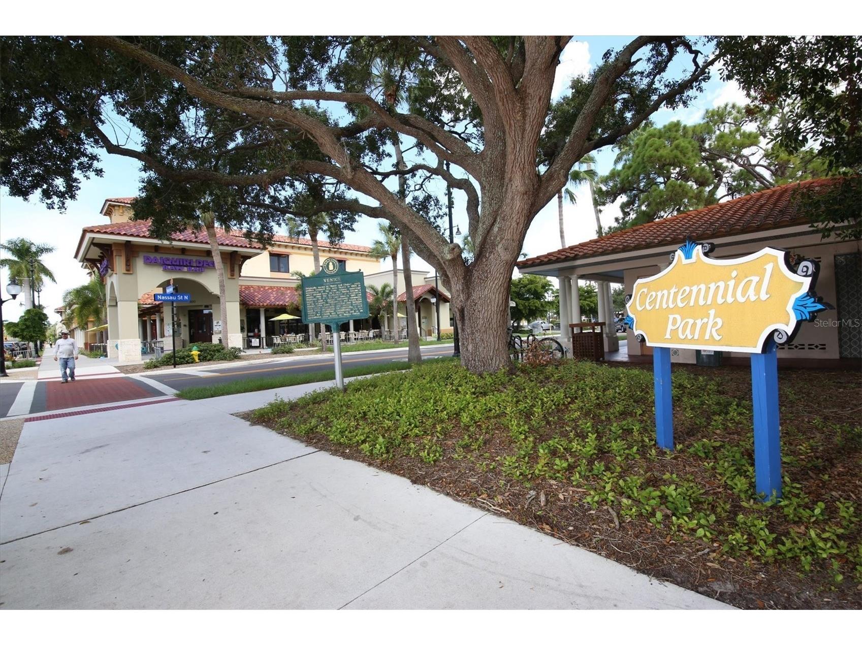 405 Darling Drive Venice FL 34285 A4681381 image60