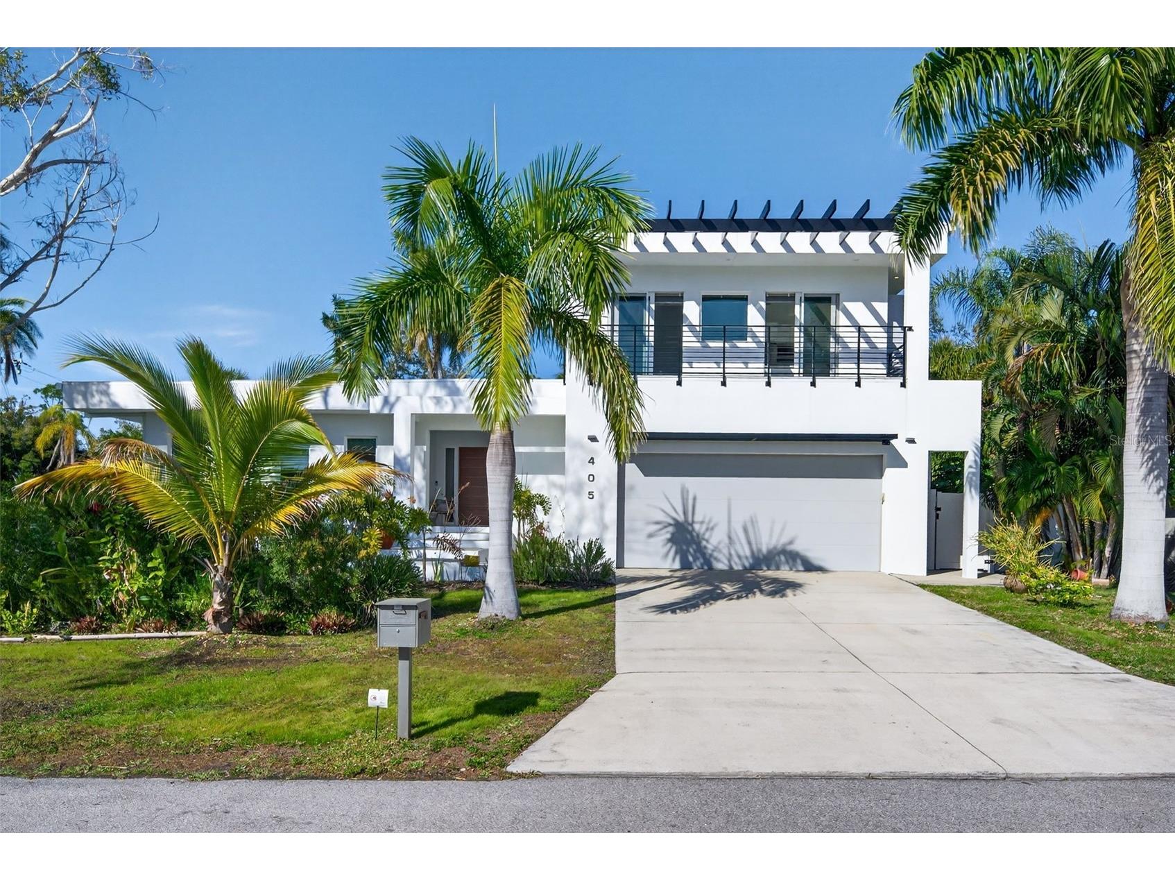 405 Edwards Drive Sarasota FL 34243 A4680288 image1