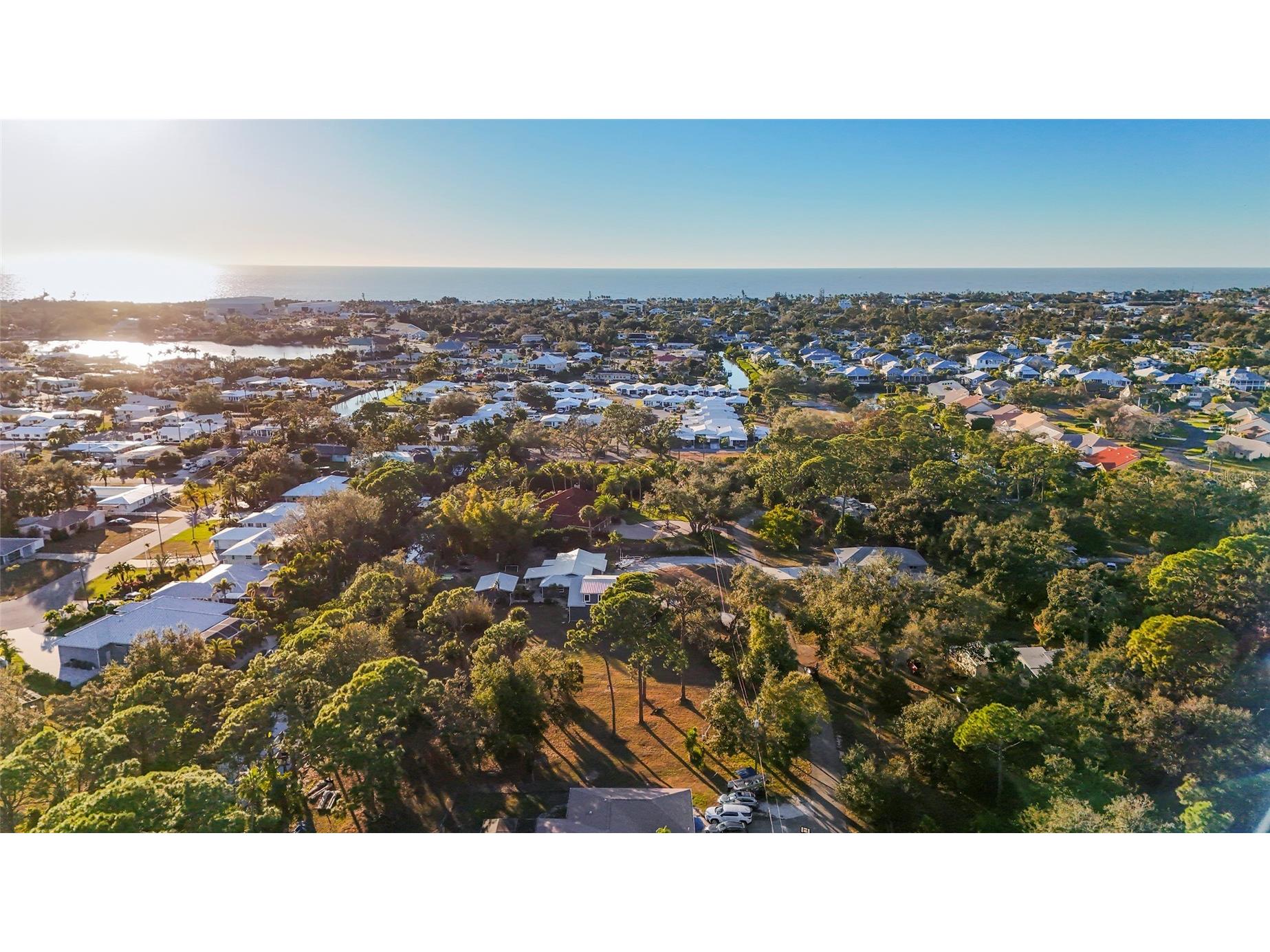405 Estil Drive N Nokomis FL 34275 A4677802 image12