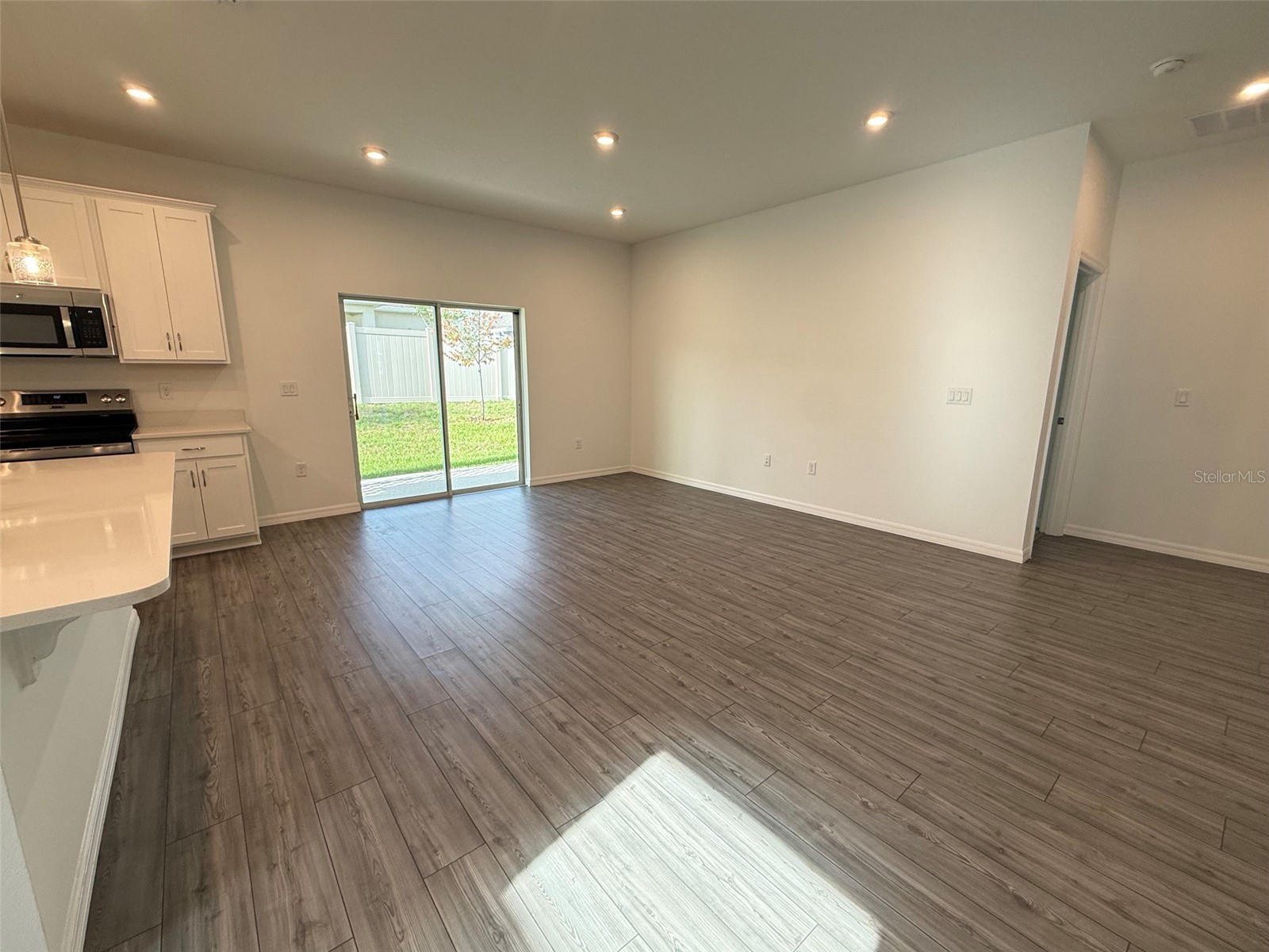 405 Eventide Avenue Mascotte FL 34753 O6412069 image10