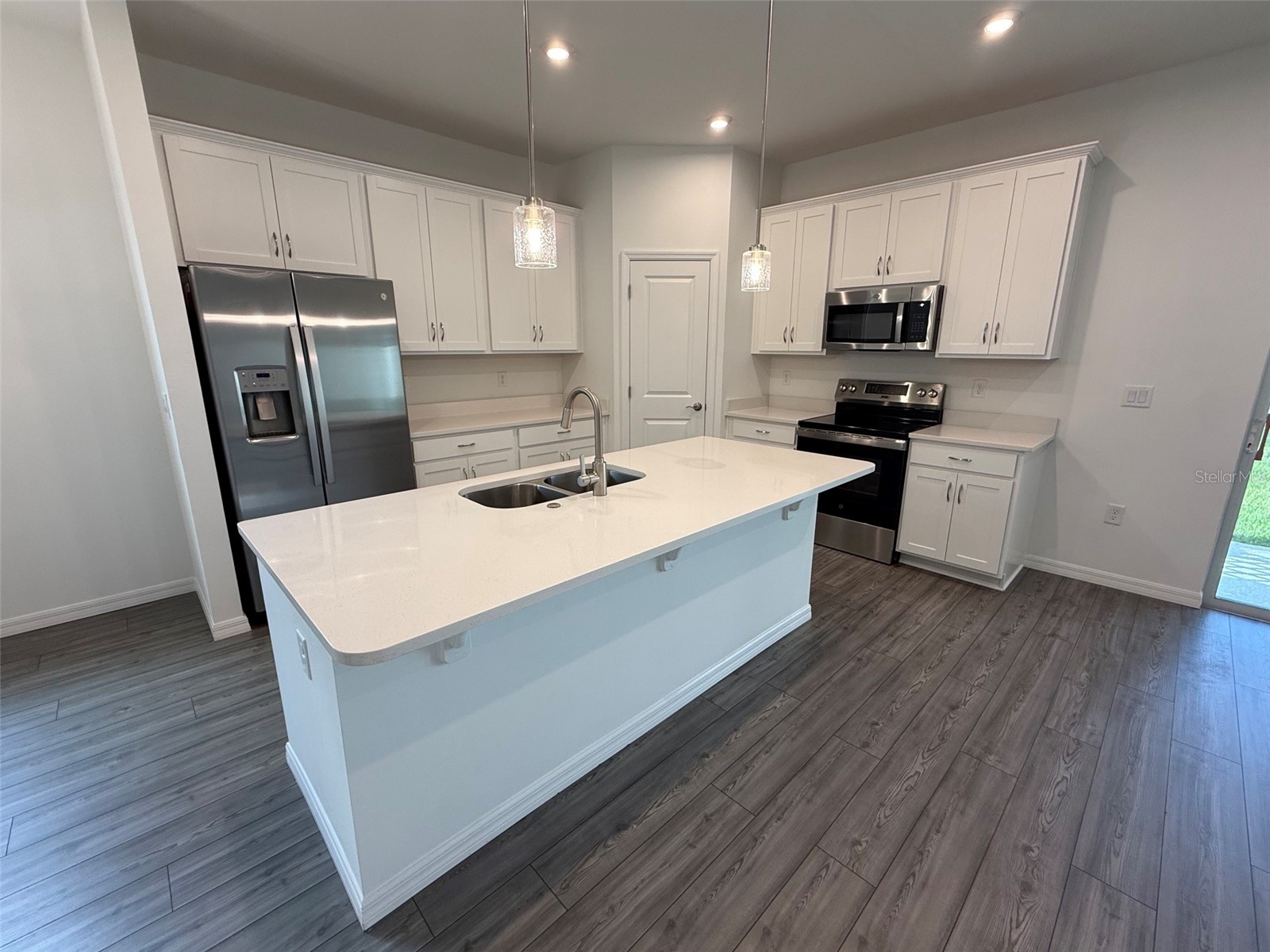 405 Eventide Avenue Mascotte FL 34753 O6412069 image5