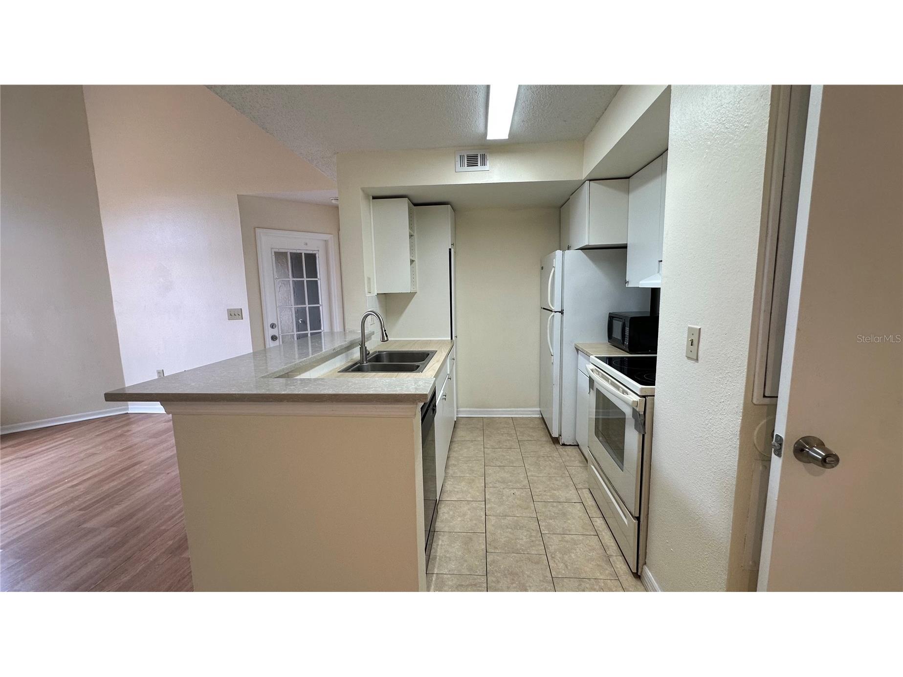 405 Fountainhead Circle #247 Kissimmee FL 34741 O6422795 image7