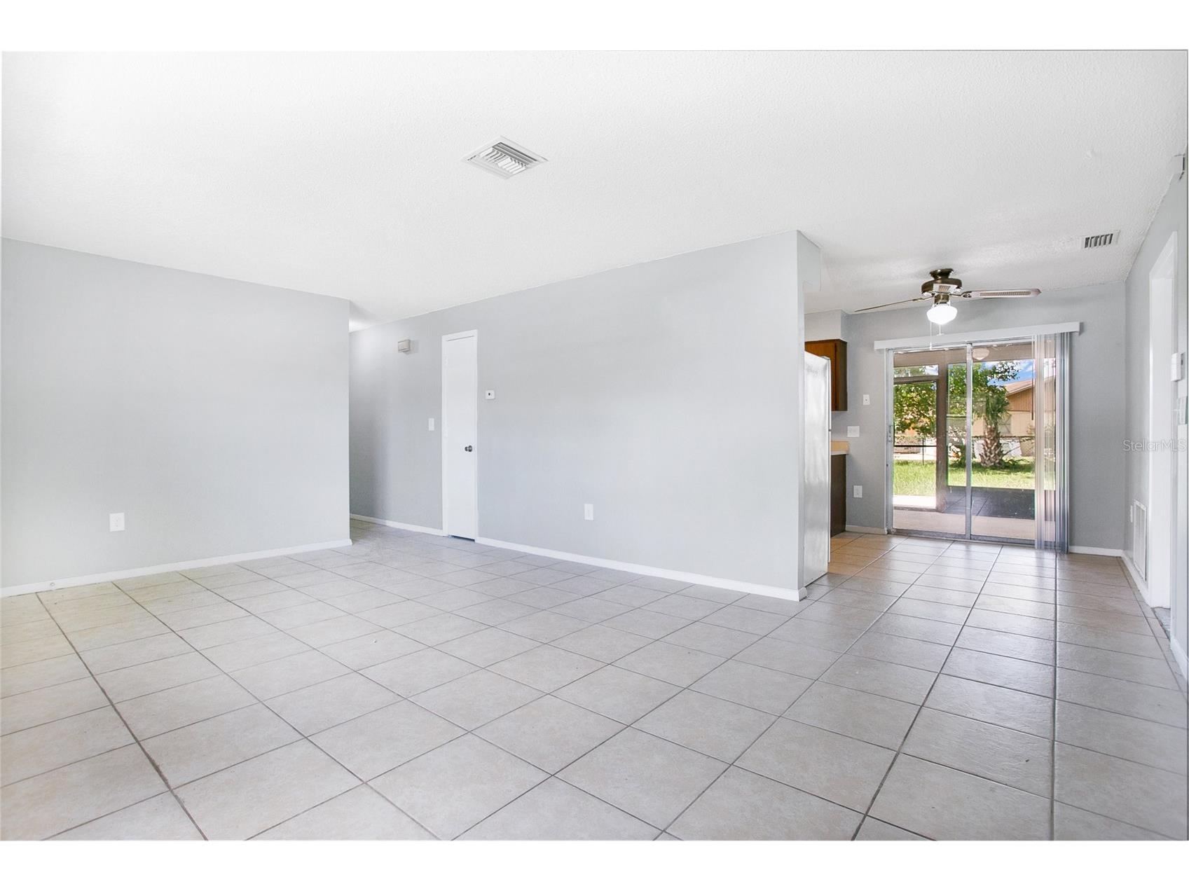 405 Long Drive Poinciana FL 34759 O6412505 image2