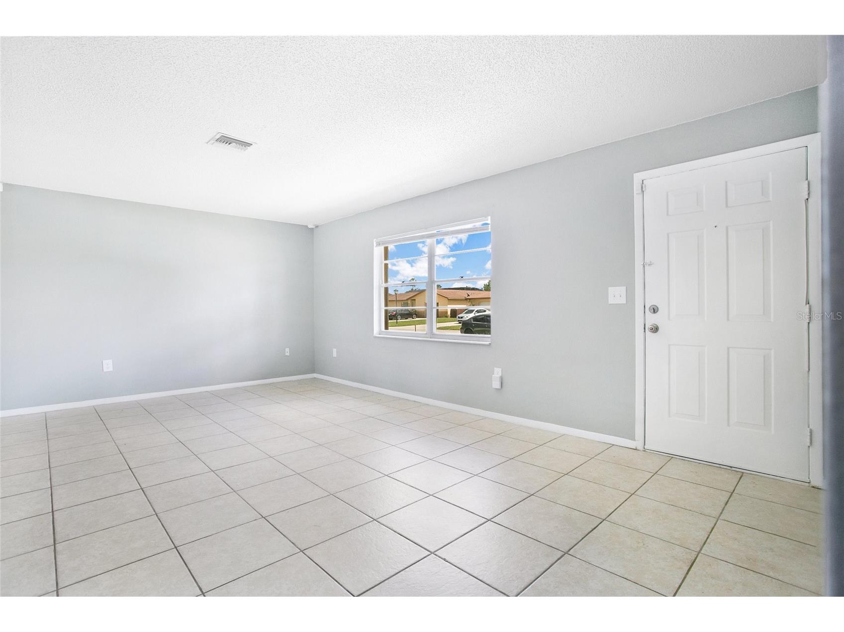 405 Long Drive Poinciana FL 34759 O6412505 image4