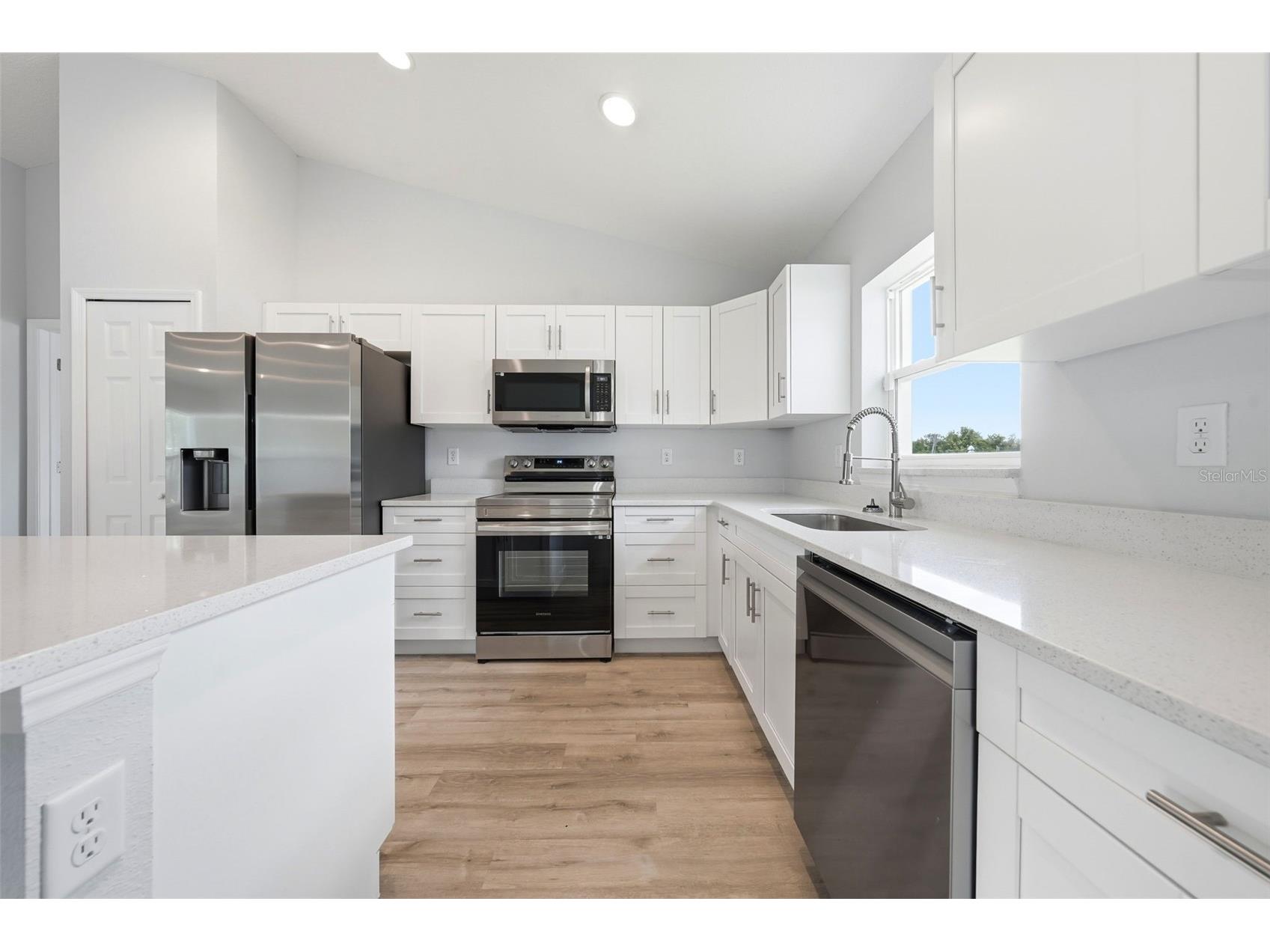405 Marion Oaks Golf Way Ocala FL 34473 OM725575 image8