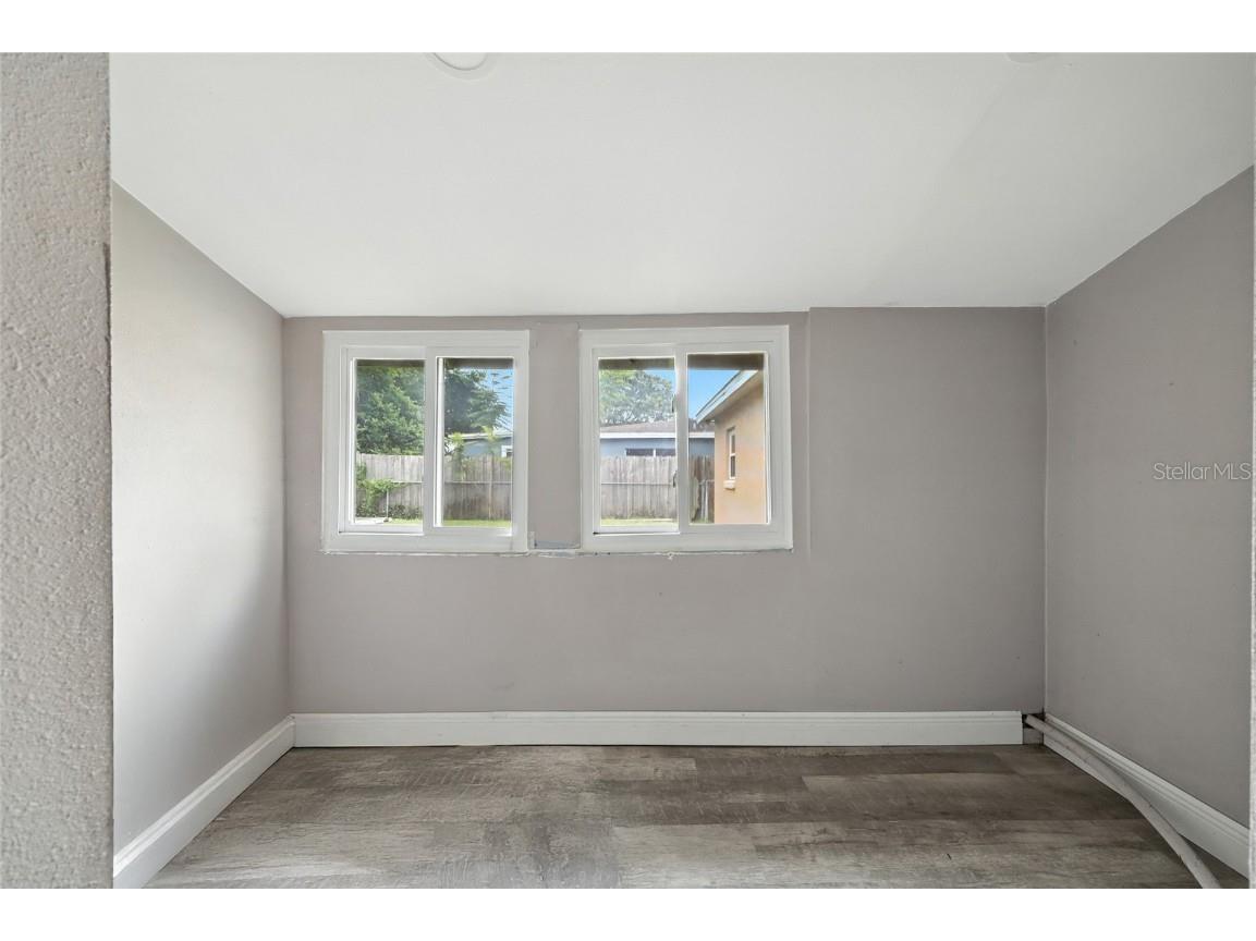 405 N Buena Vista Avenue Orlando FL 32835 O6341765 image10