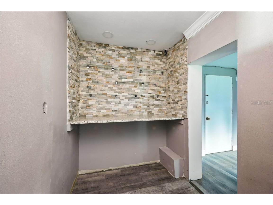 405 N Buena Vista Avenue Orlando FL 32835 O6341765 image11