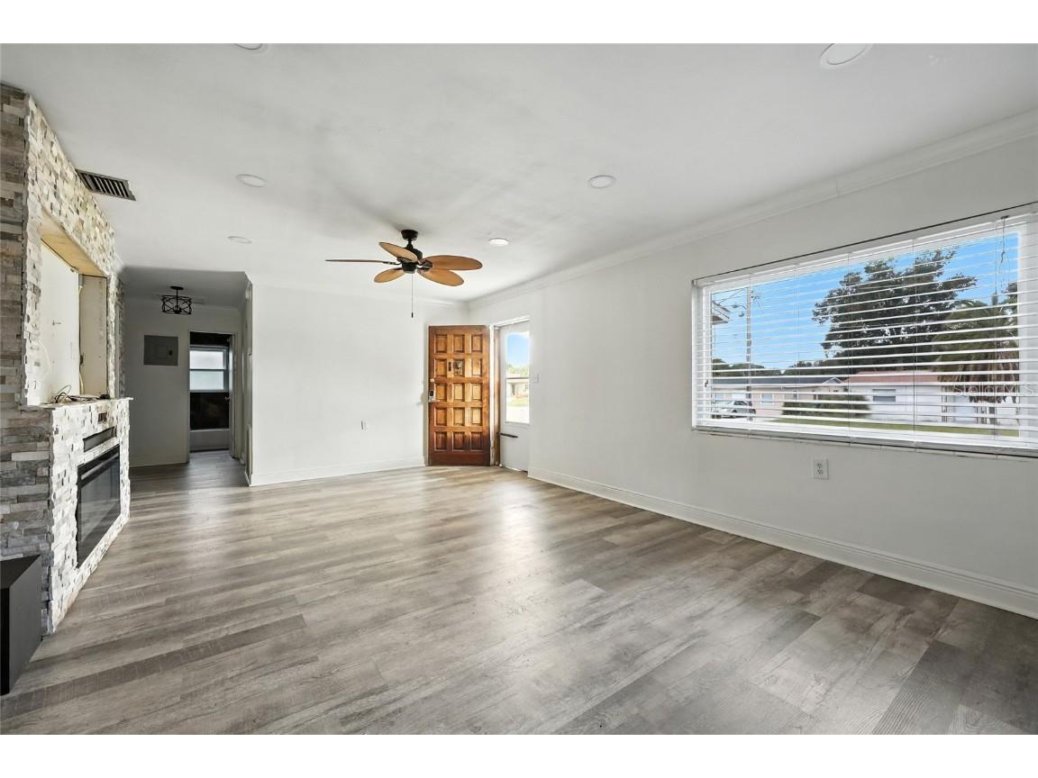 405 N Buena Vista Avenue Orlando FL 32835 O6341765 image3