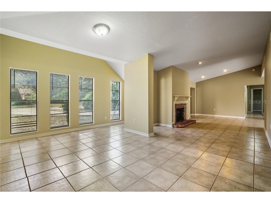 405 Park Ridge Avenue FL 33617 O6367176 image12