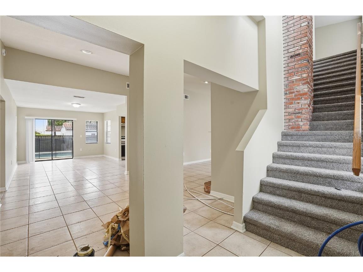 405 Park Ridge Avenue FL 33617 O6367176 image8