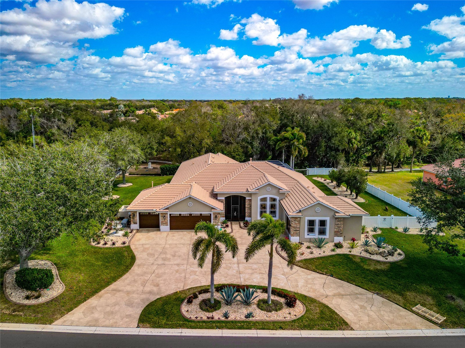 405 Petrel Trail Bradenton FL 34212 A4684301 image2