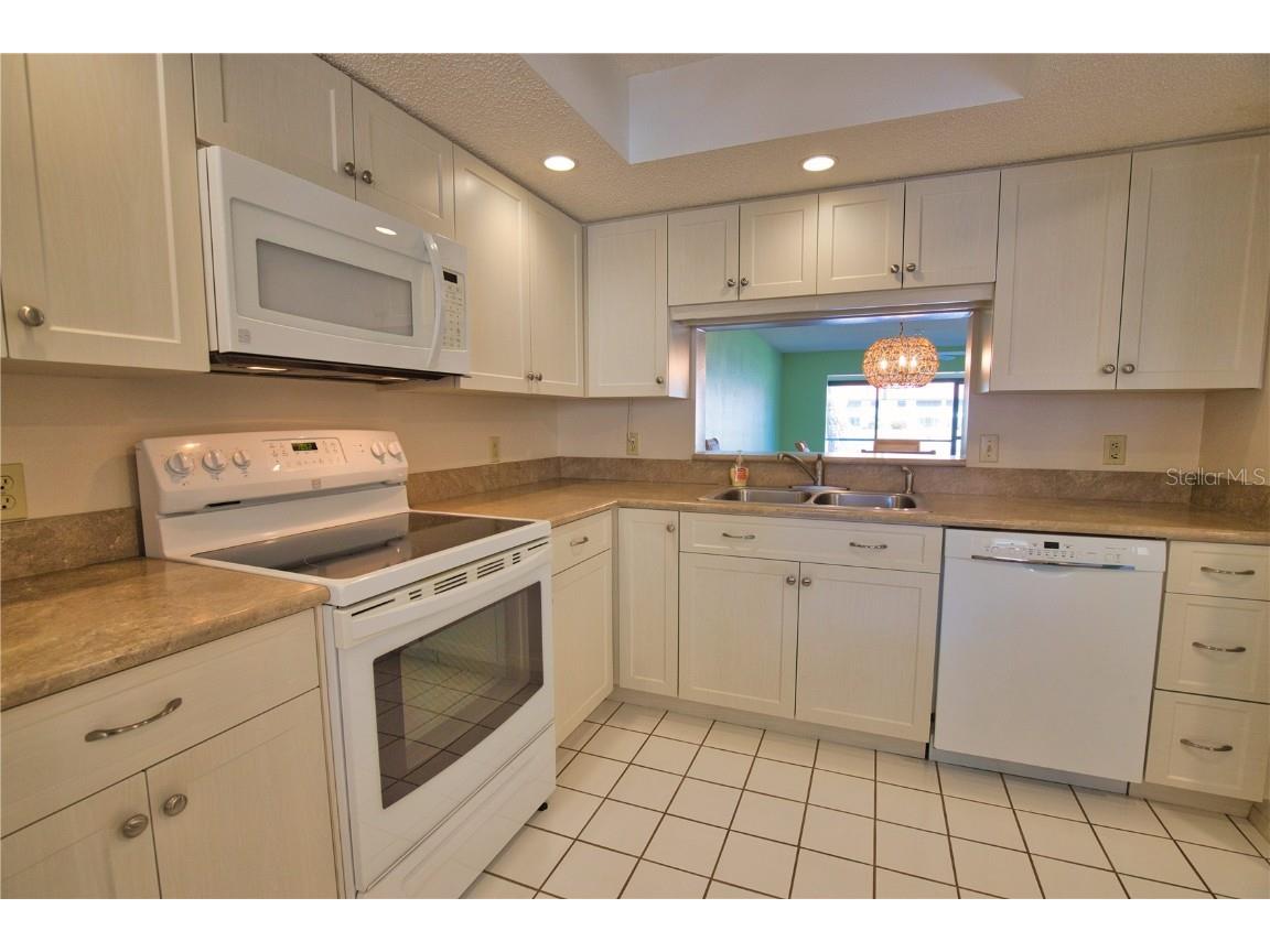 405 Pine Hollow Circle #405 Englewood FL 34223 D6141344 image10