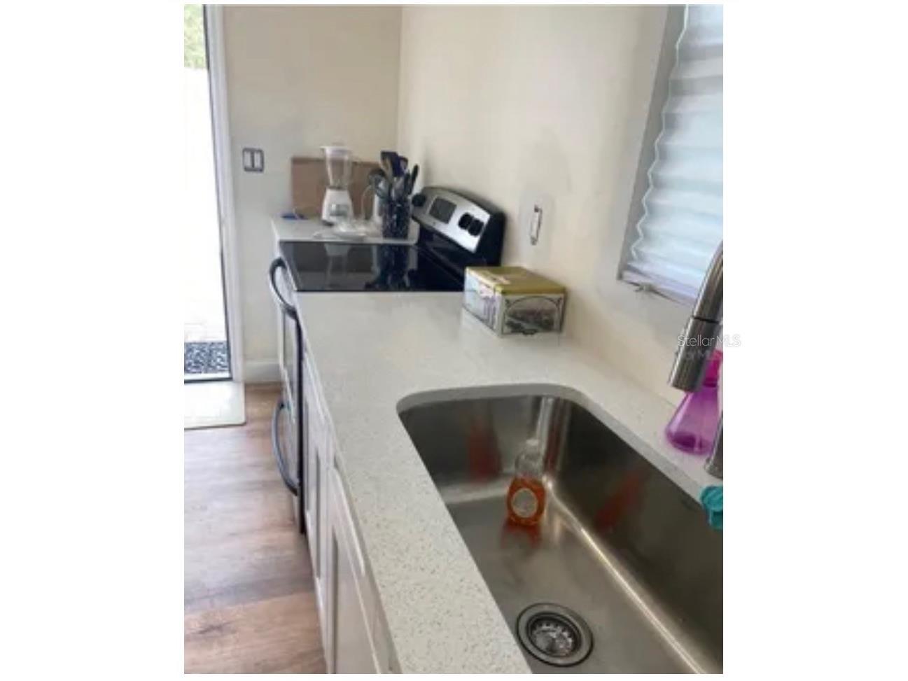 405 S Orion Avenue Clearwater FL 33765 TB8521103 image48