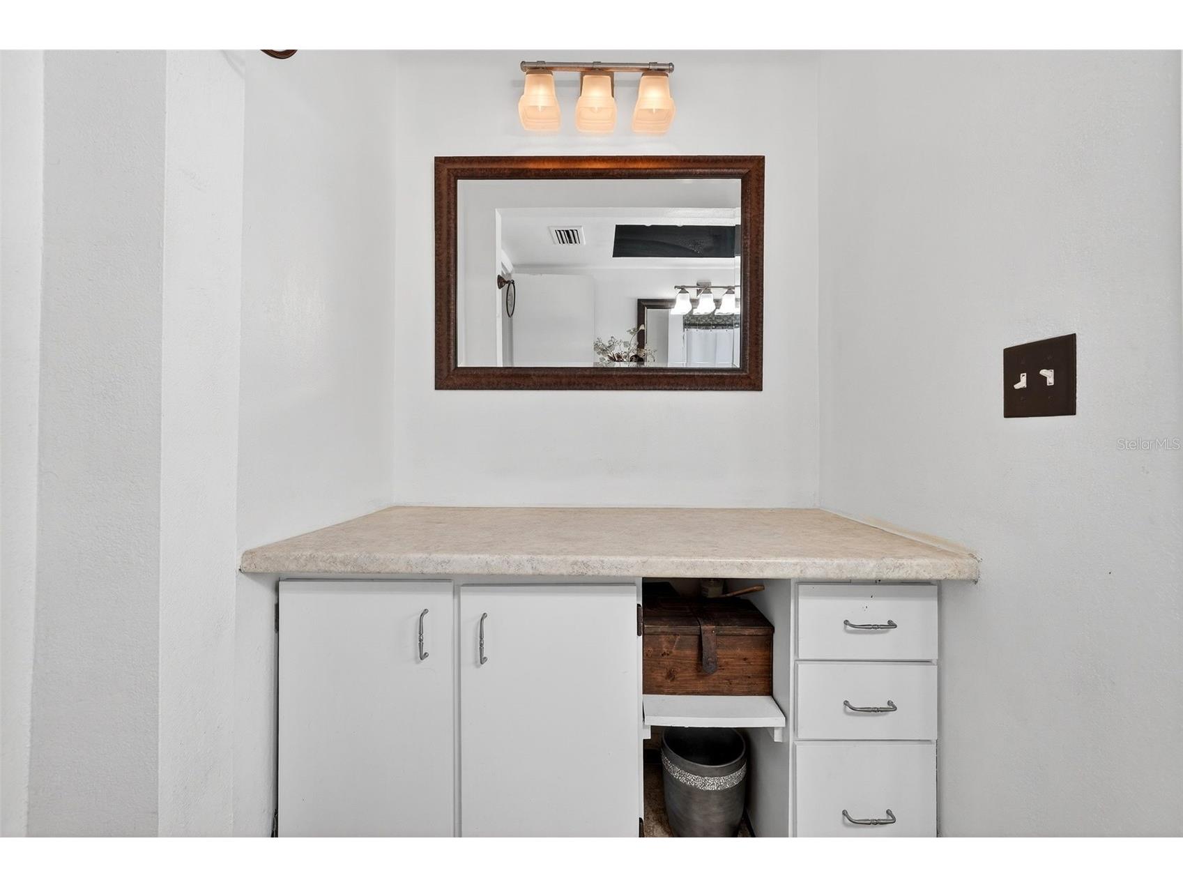 405 W Seminole Drive Venice FL 34293 A4682043 image19