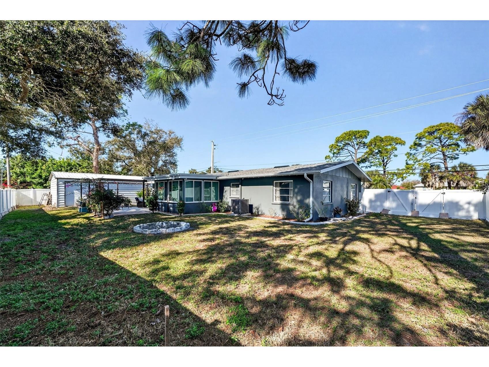 405 W Seminole Drive Venice FL 34293 A4682043 image37