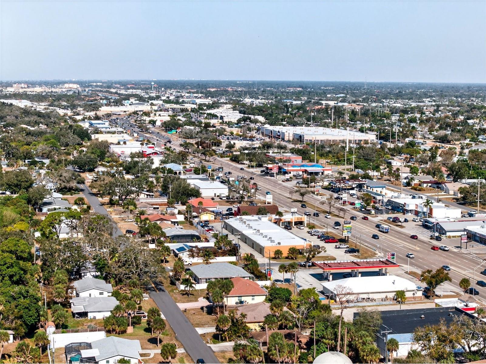 405 W Seminole Drive Venice FL 34293 A4682043 image54