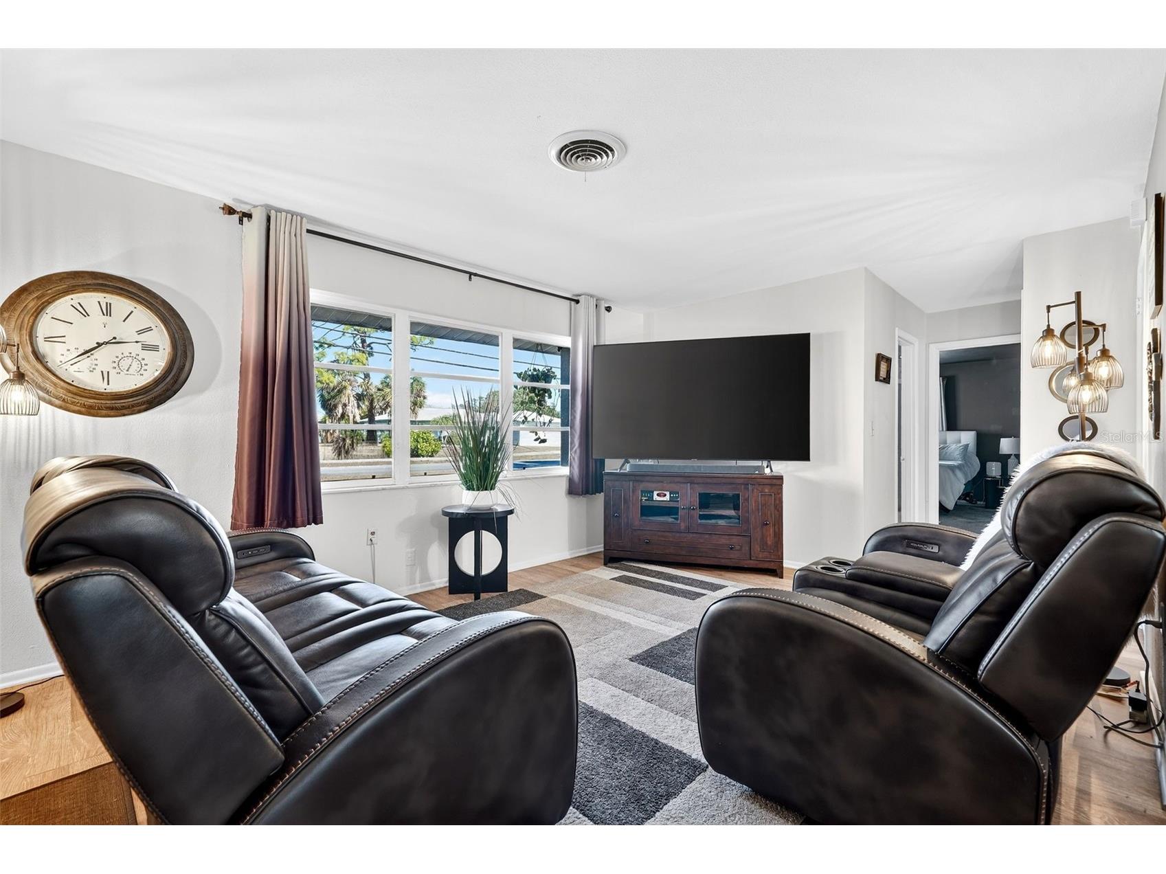 405 W Seminole Drive Venice FL 34293 A4682043 image7